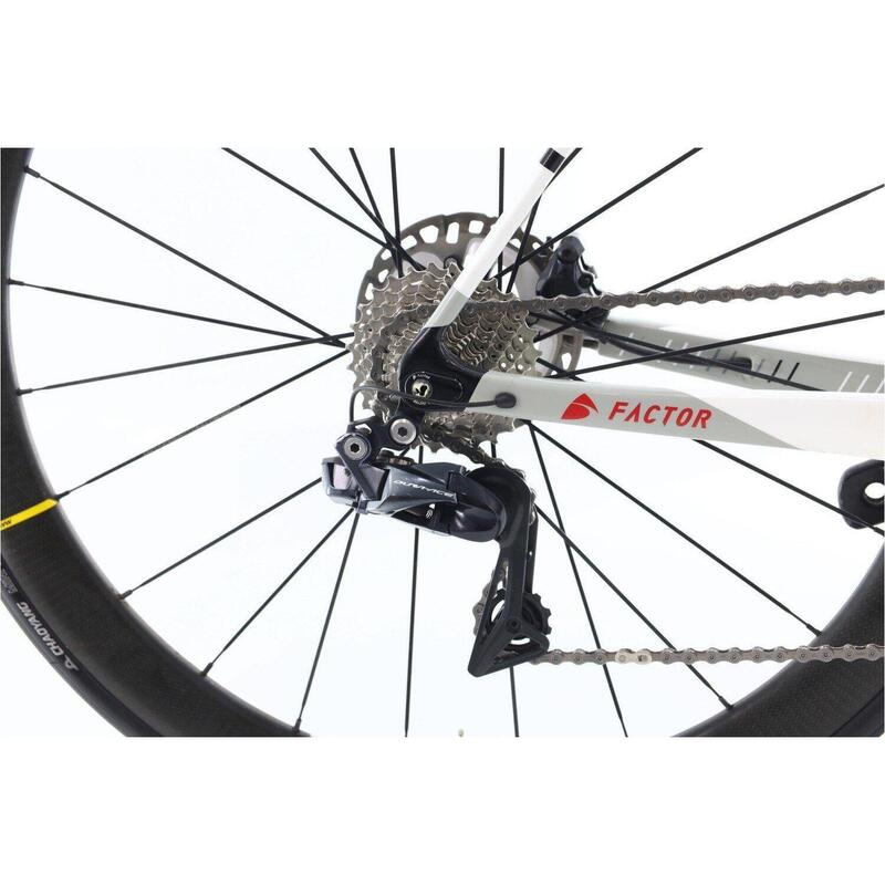 Vélo de route reconditionné · O2 CHPT3 Di2 11V · Très bon état – Image 3