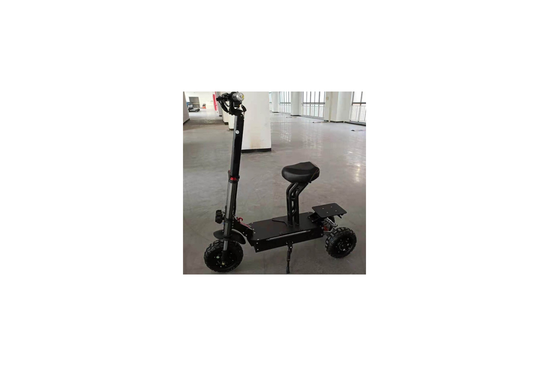 Trottinette électrique 3 ROUES 5600WATTS FALCON à 3 MOTEURS 60V 31Ah