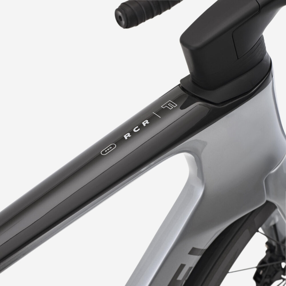 VELO ROUTE CYCLOTOURISME - RC 520  MICROSHIFT 10V FEMME