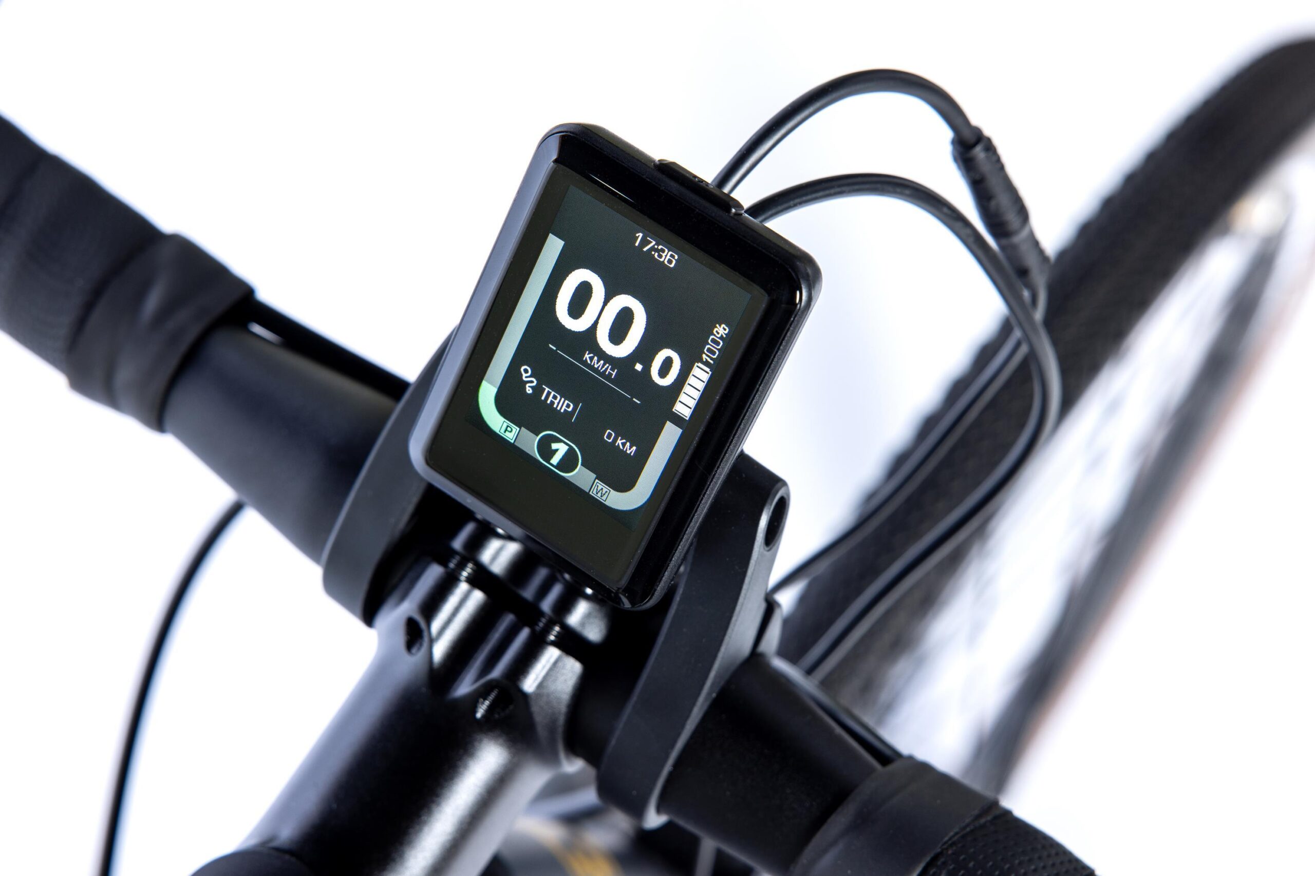 Vélo de randonnée électrique Moustache Samedi 27 Xroad 4 - 500 Wh