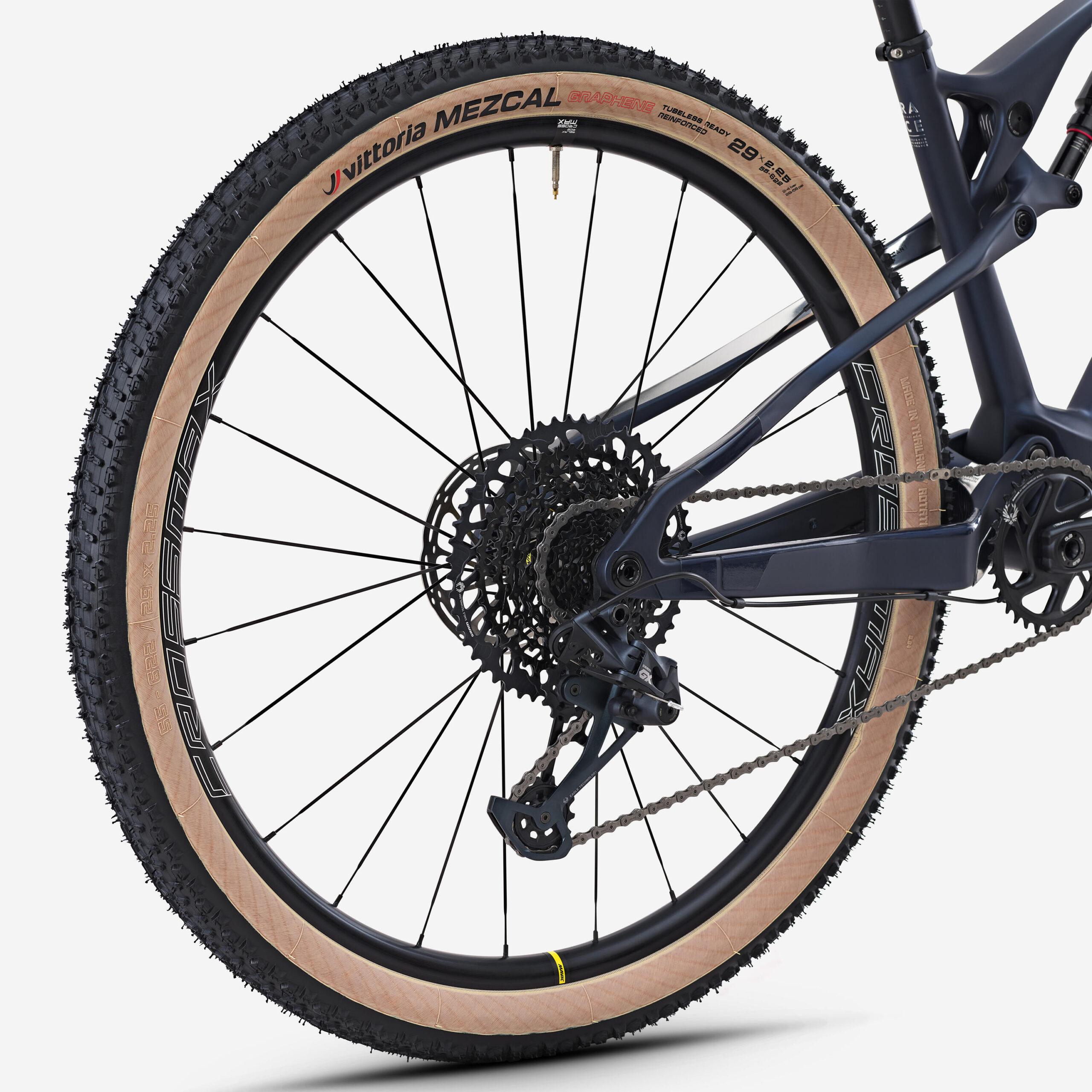 Seconde vie - Vélo vtt xc crosscountry race 900 s bleu - cadre full carbone -... – Image 3