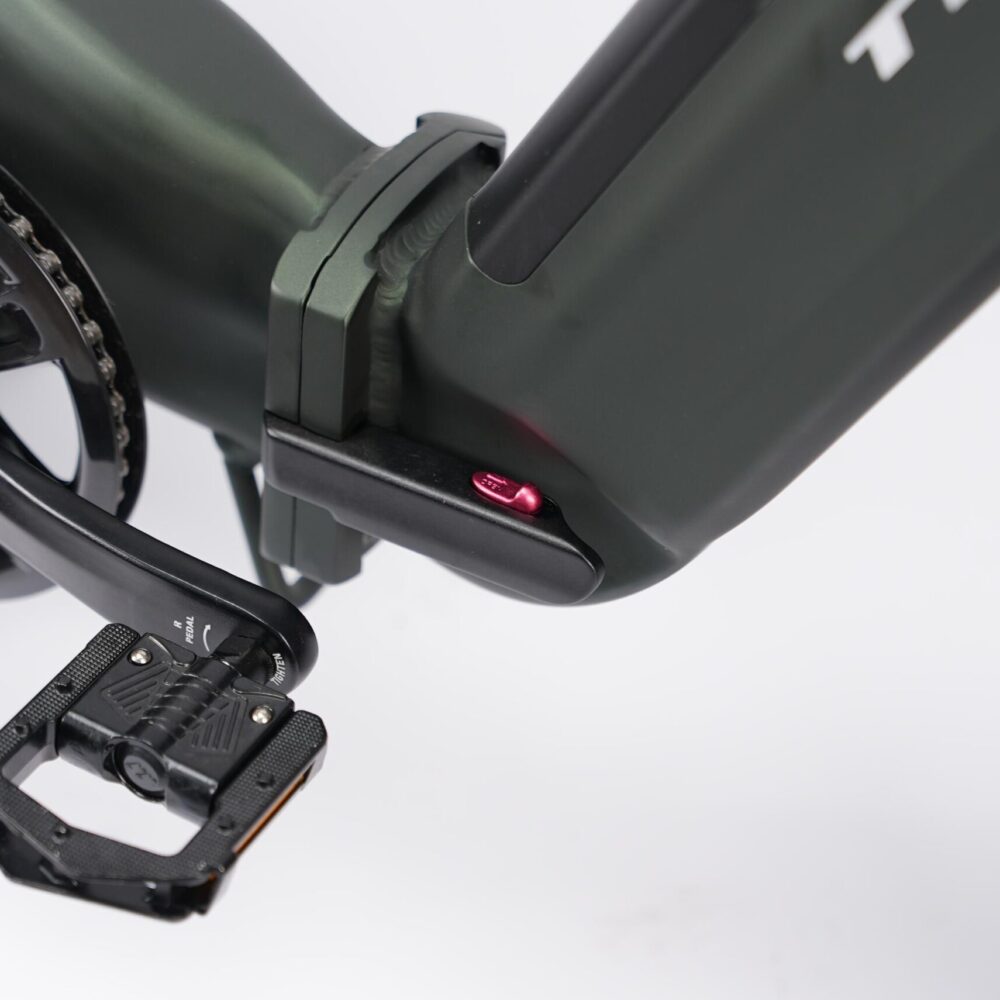 Vélo électrique AZ26 Moteur 750W - batterie 48V 20Ah - avec pneus 26"*3.0 Autonomie 70km - Vitesse Max 45km/h VTT