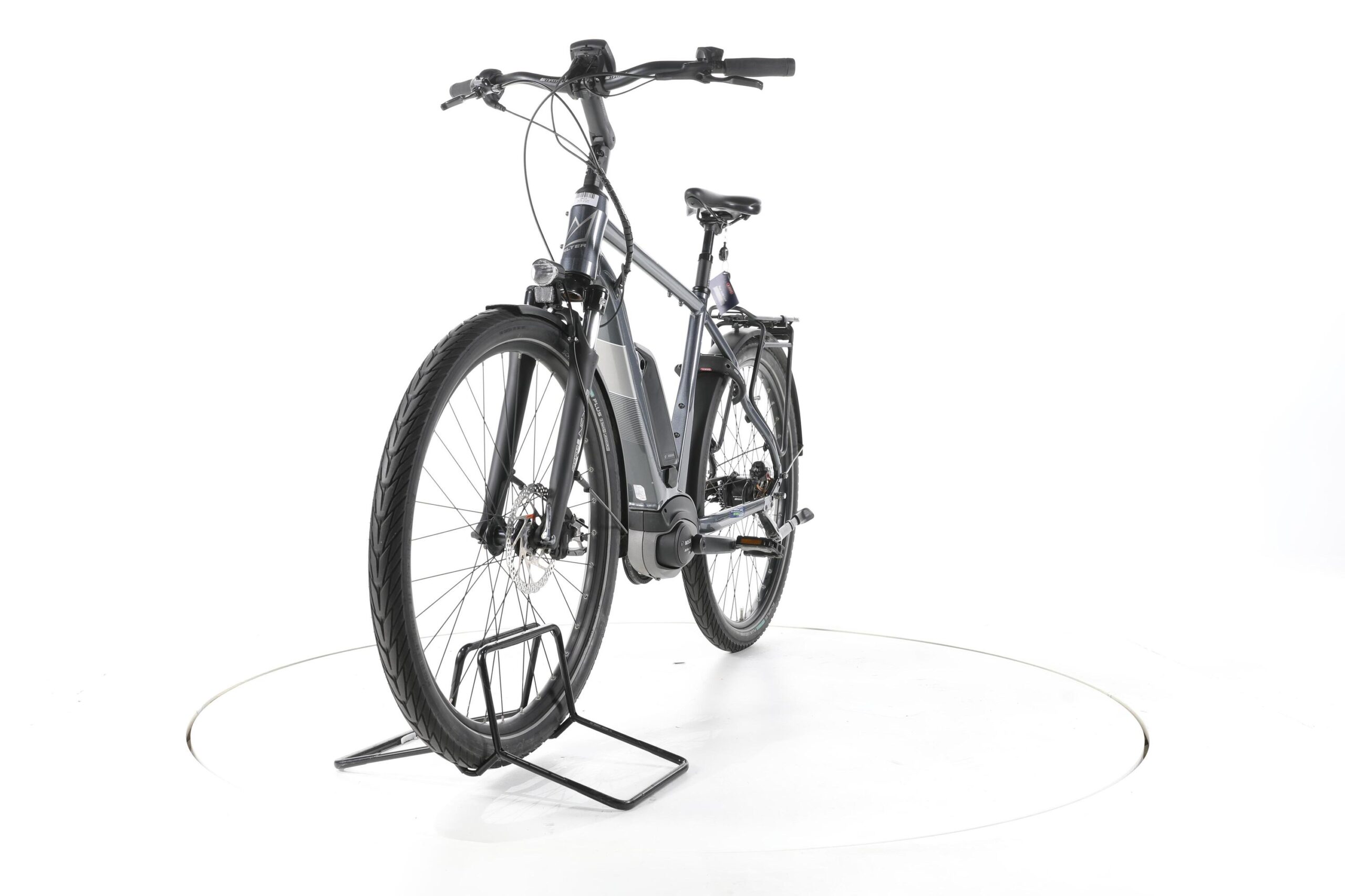 Vélo électrique Trekking NCM Milano T3, Taille 28'', Batterie 48V 12Ah 576Wh, 7 vitesses, Blanc Mat
