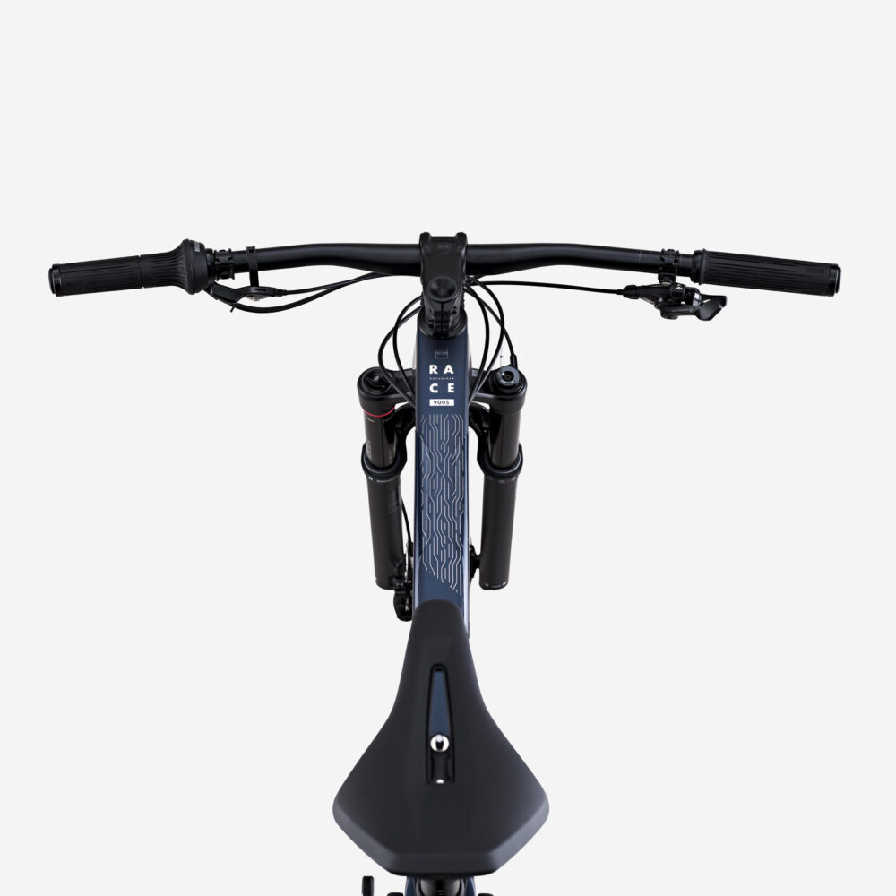 Hiland Road Bike 28 », City Bike, Cadre aluminium 700c, Freins à étrier, Hommes et Femmes, 14 Vitesses, M - Noir