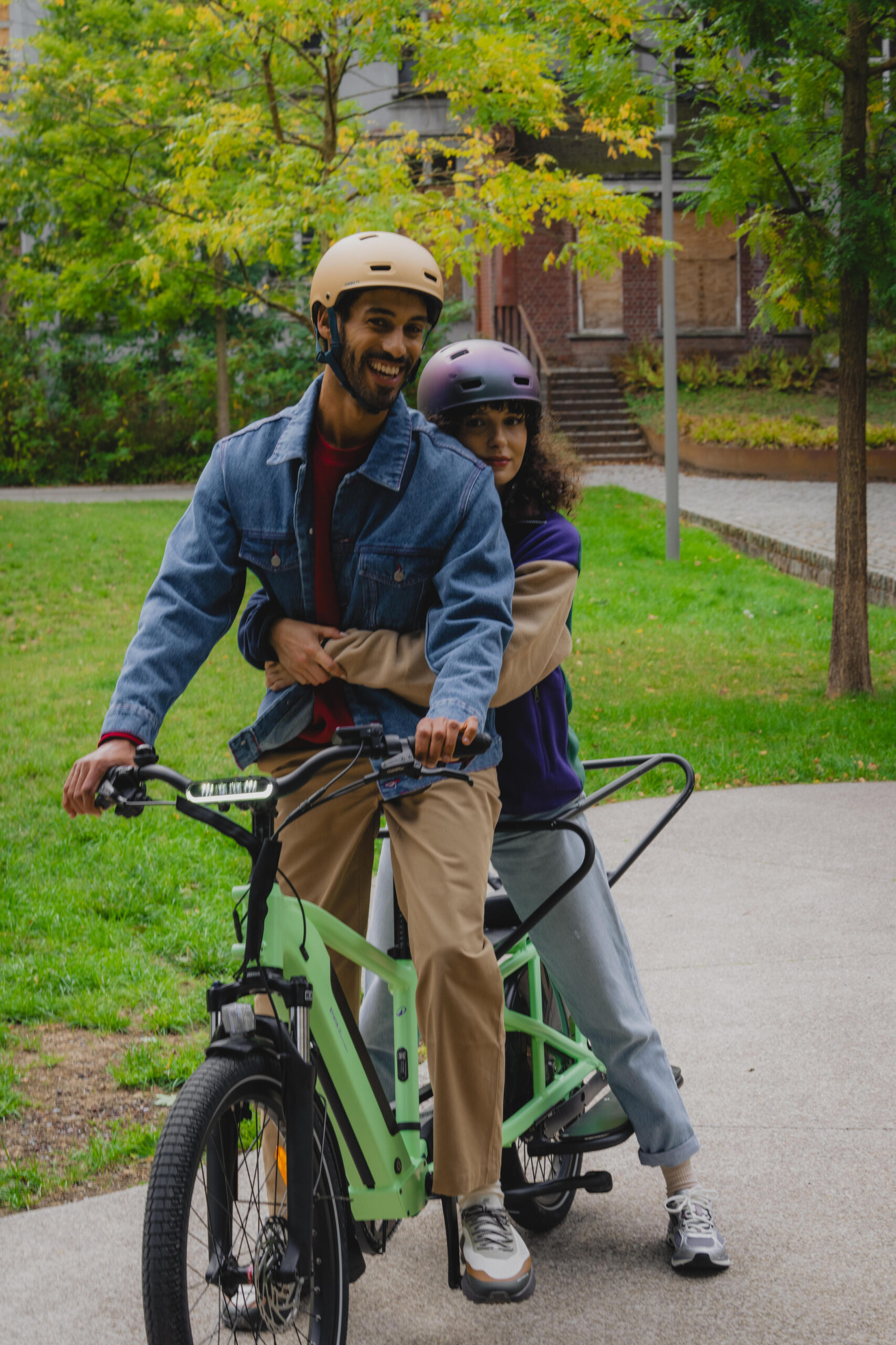 Velo cargo électrique longtail, E-three 500 vert sorbet – Image 2