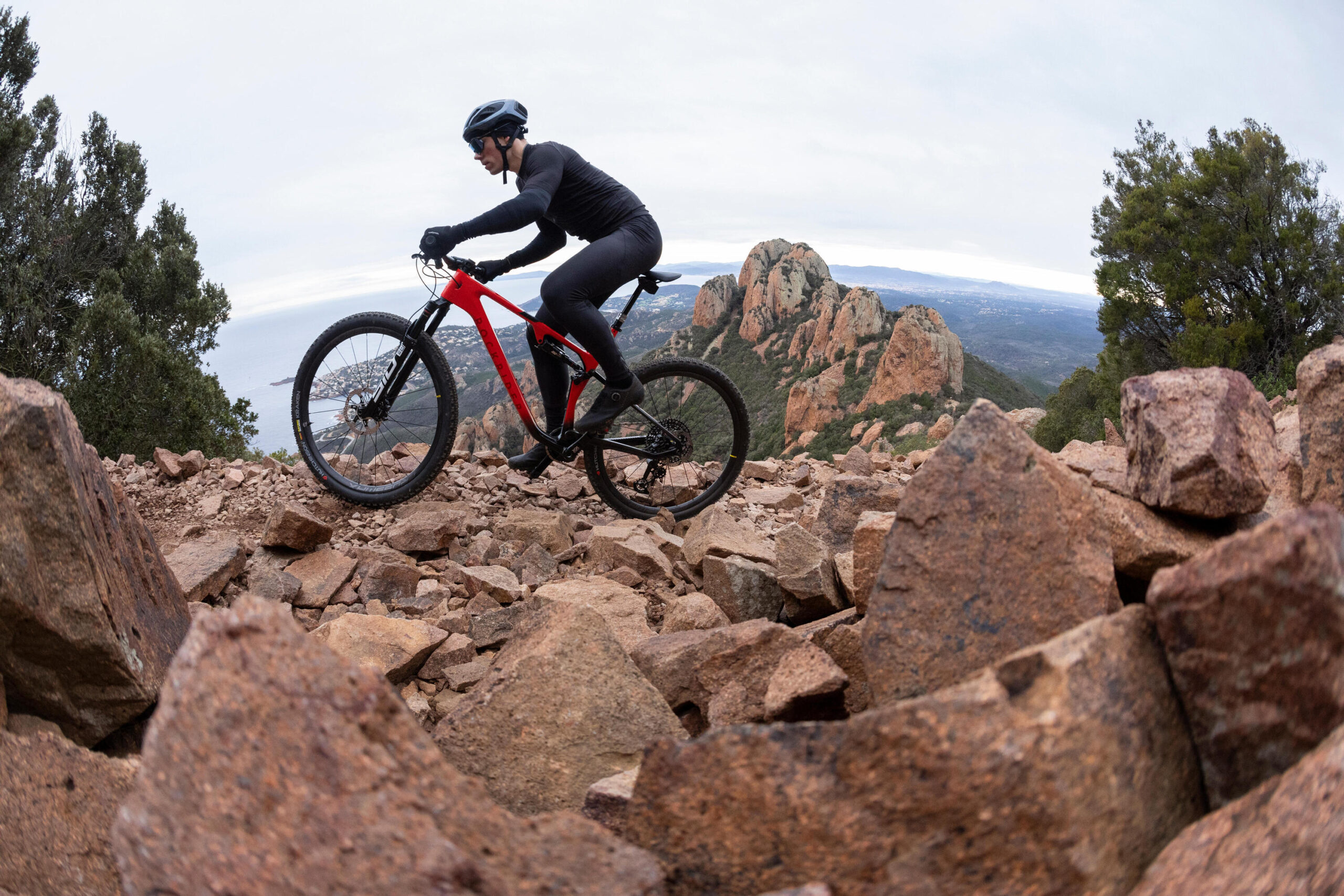 Vélo VTT tout suspendu XC cadre carbone RACE 940 S, Rouge – Image 9