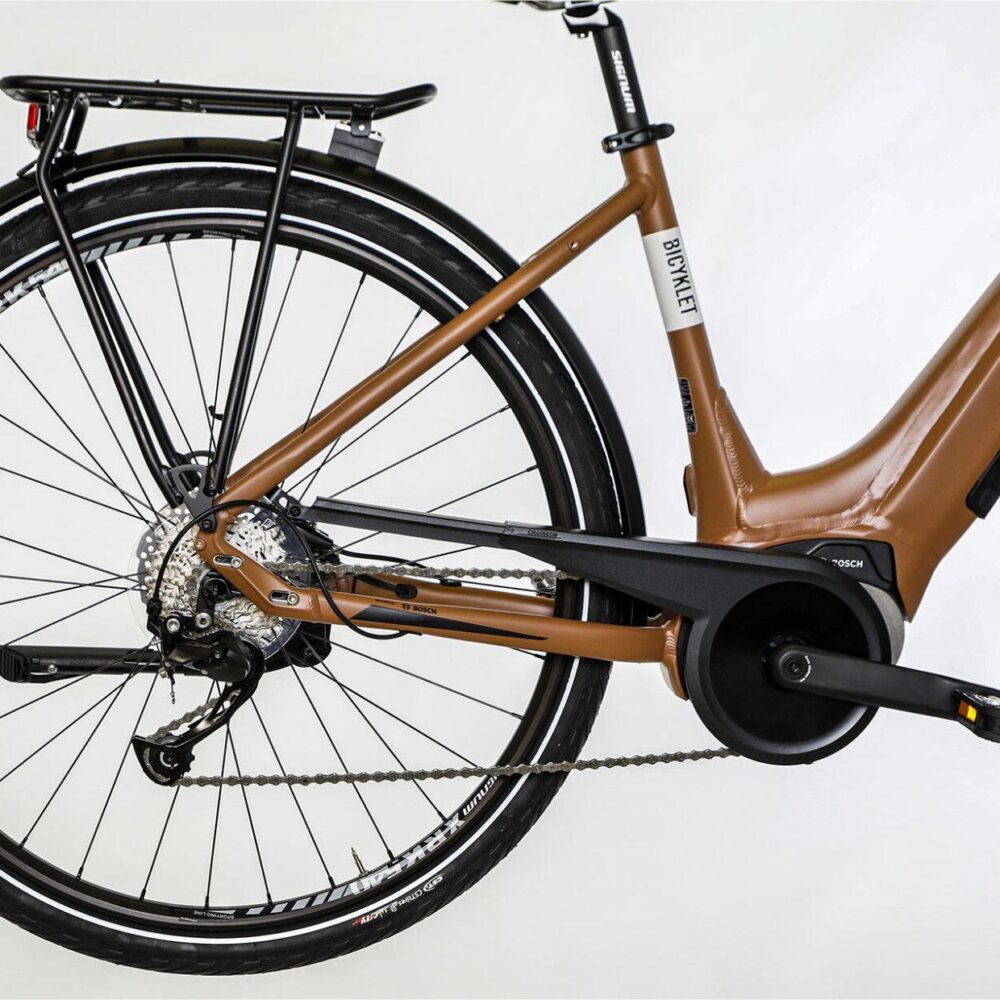 Vélo de Ville Électrique Bicyklet Victoire Shimano Alivio 9V 400 Wh 700 mm Marro