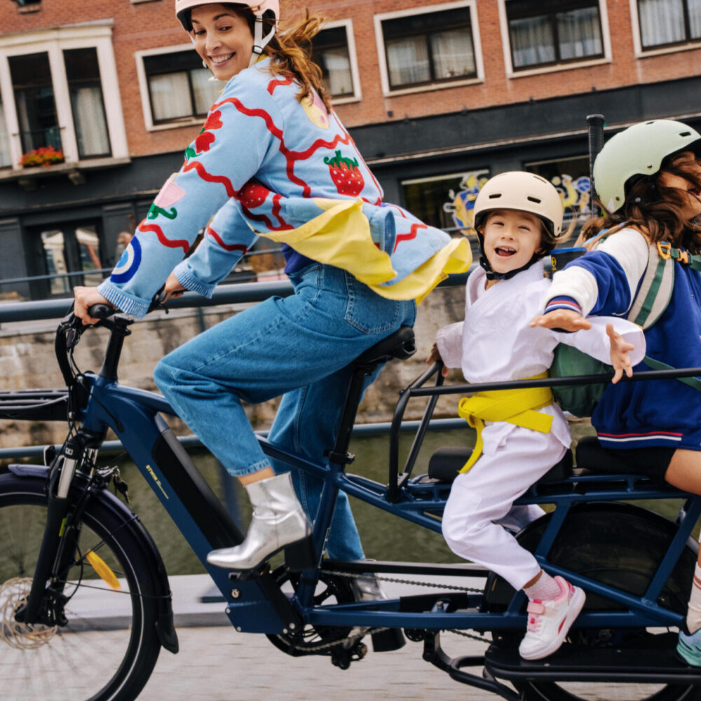 Velo cargo électrique longtail, E-three 500 Bleu abysse
